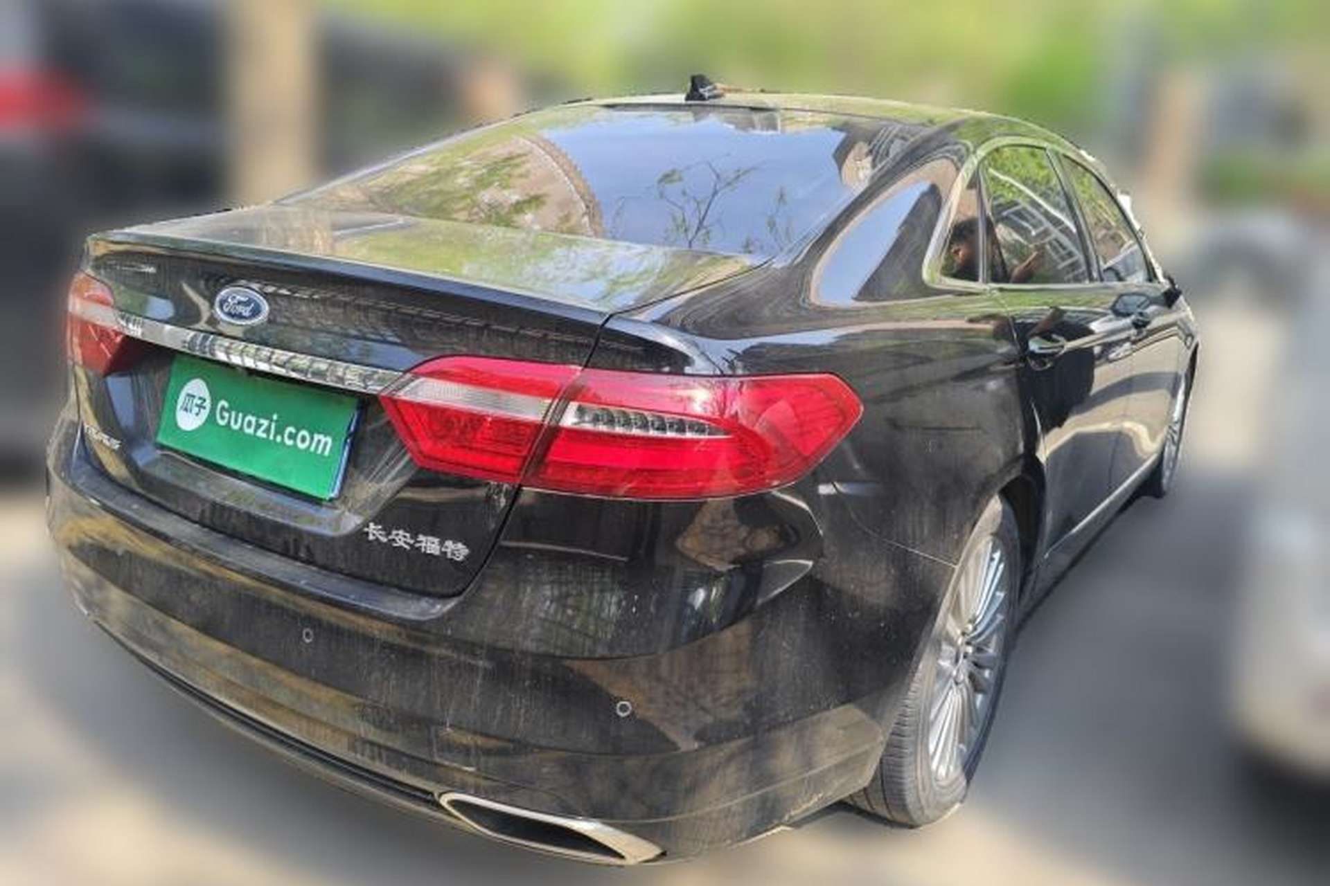 Used Ford Taurus 2017 EcoBoost 245 Luxury Model Rear Right 45 Deg