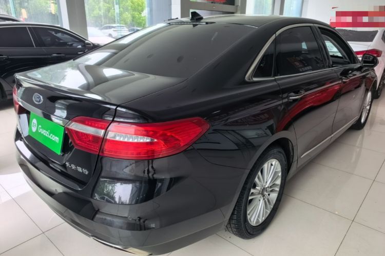 Used Ford Taurus 2017 EcoBoost 245 Fashion Edition Rear Right 45 Deg