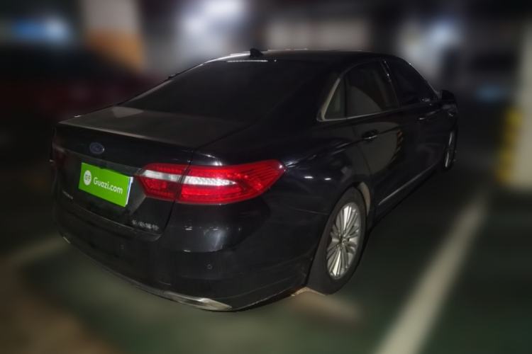 Used Ford Taurus 2017 Facelifted EcoBoost 245 Fashion Edition Rear Right 45 Deg