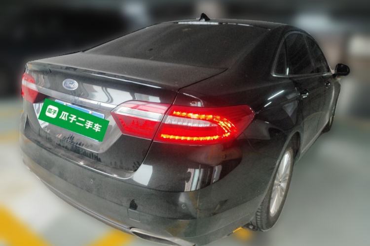 Used Ford Taurus 2017 EcoBoost 245 Fashion Edition Rear Right 45 Deg