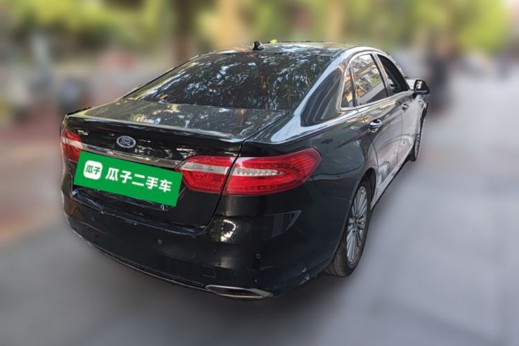 Used Ford Taurus 2017 EcoBoost 245 Luxury Model Rear Right 45 Deg