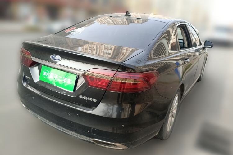 Used Ford Taurus 2017 EcoBoost 180 Luxury Model Rear Right 45 Deg