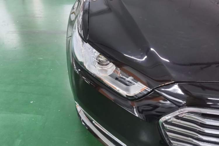 Used Ford Taurus 2017 Facelifted EcoBoost 245 Fashion Edition Right Front Headlight