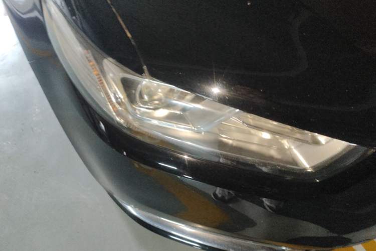 Used Ford Taurus 2017 EcoBoost 245 Fashion Edition Right Front Headlight