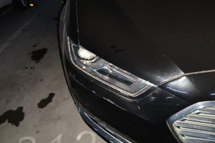 Used Ford Taurus 2017 EcoBoost 325 V6 Flagship Model Right Front Headlight