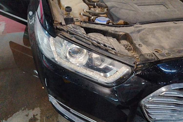 Used Ford Taurus 2017 Facelifted EcoBoost 245 Fashion Edition Right Front Headlight