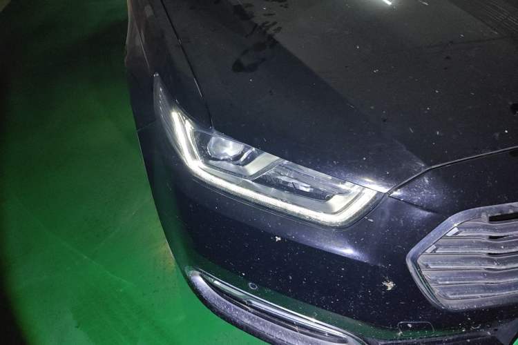 Used Ford Taurus 2017 EcoBoost 325 V6 Flagship Model Right Front Headlight