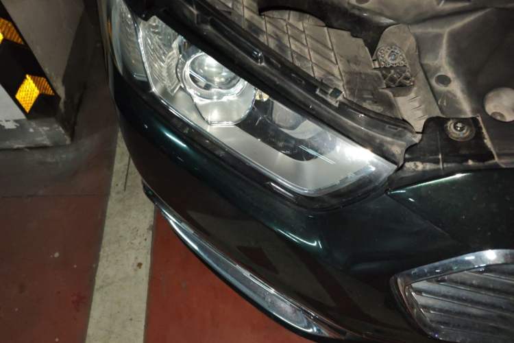 Used Ford Taurus 2017 EcoBoost 245 Fashion Edition Right Front Headlight