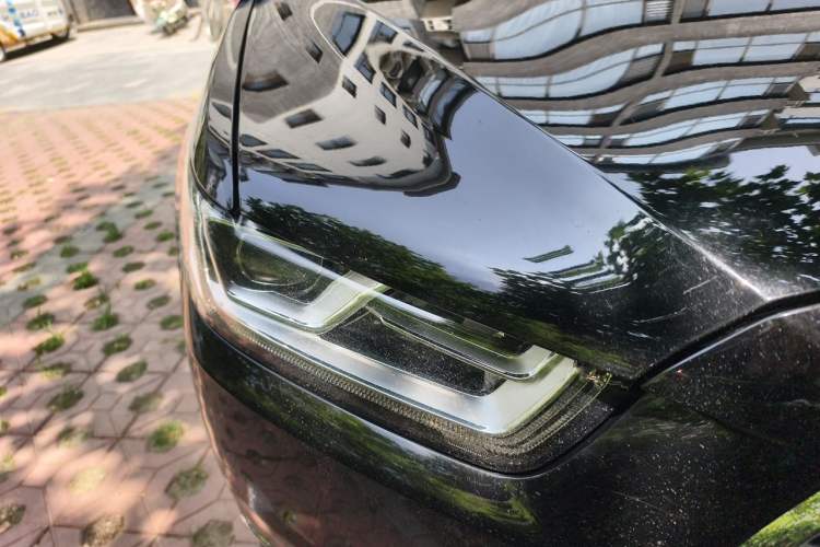 Used Ford Taurus 2017 EcoBoost 245 Luxury Model Right Front Headlight