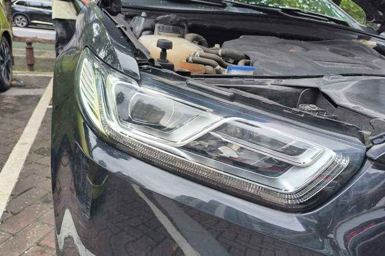 Used Ford Taurus 2017 Facelifted EcoBoost 245 Fashion Edition Right Front Headlight