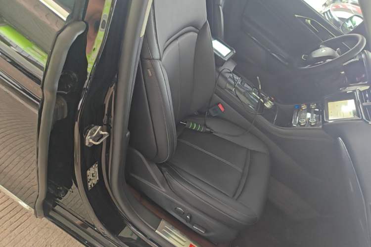 Used Ford Taurus 2017 EcoBoost 245 Fashion Edition Right Front Seat