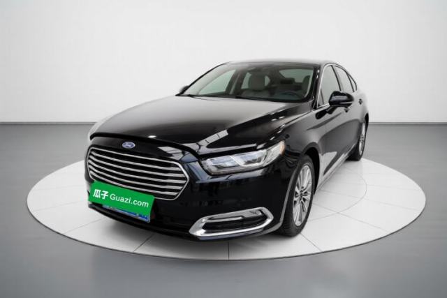 Ojetý Ford Taurus 2017 EcoBoost 245 Luxury Model