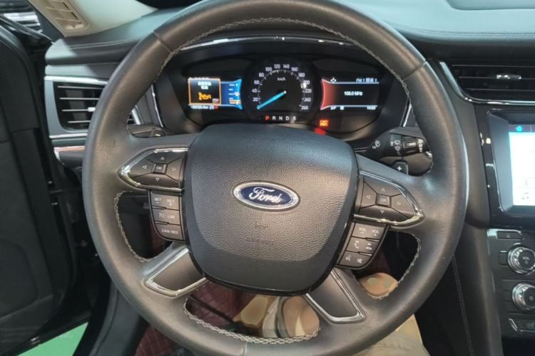 Used Ford Taurus 2017 Facelifted EcoBoost 245 Fashion Edition Steering Wheel