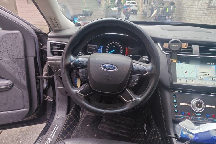 Used Ford Taurus 2017 EcoBoost 245 Luxury Model Steering Wheel