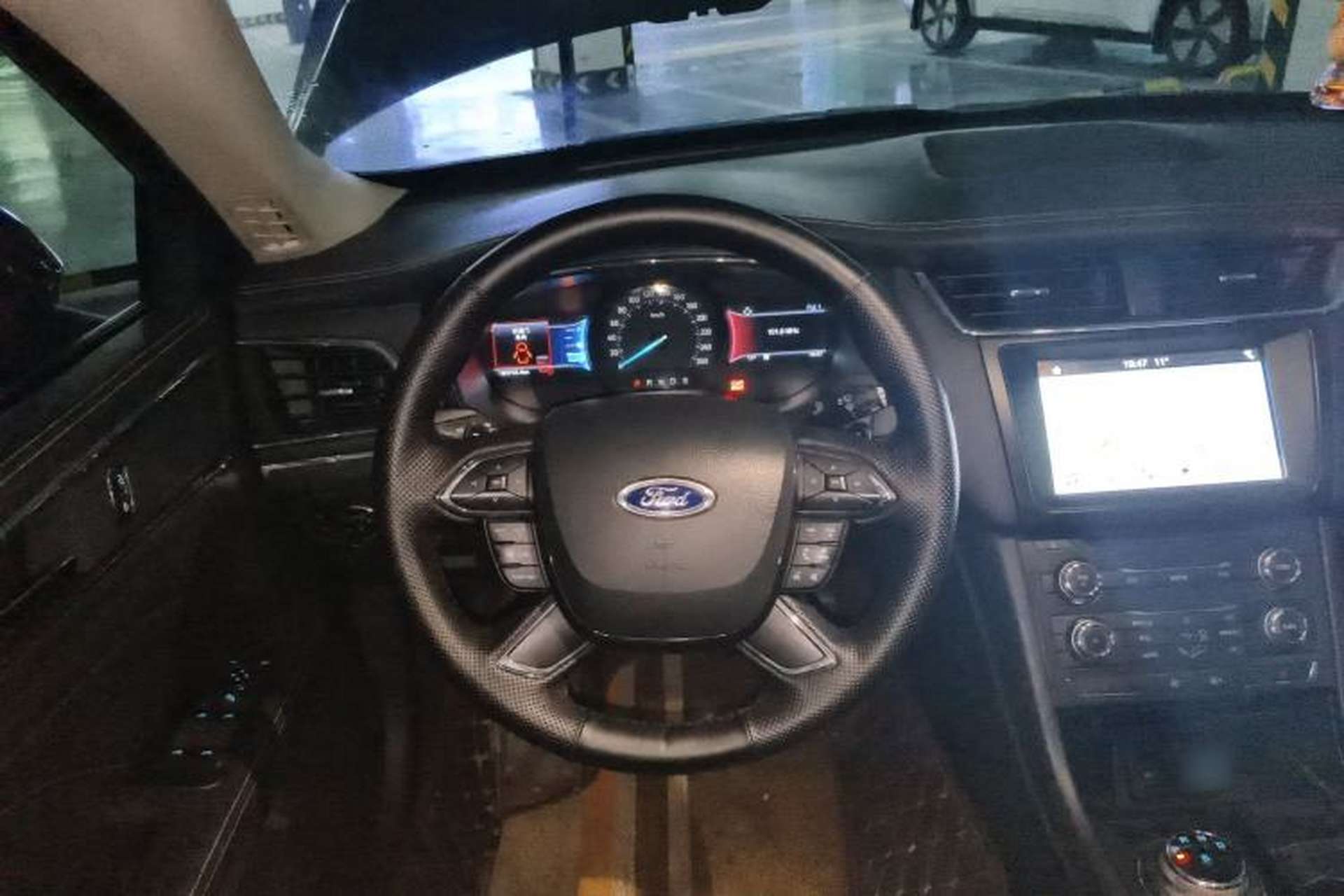 Used Ford Taurus 2017 EcoBoost 180 Luxury Model Steering Wheel