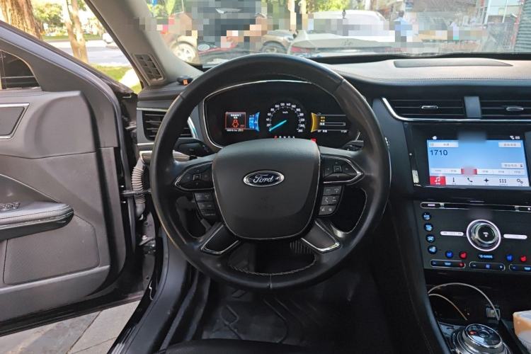 Used Ford Taurus 2017 EcoBoost 245 Luxury Model Steering Wheel