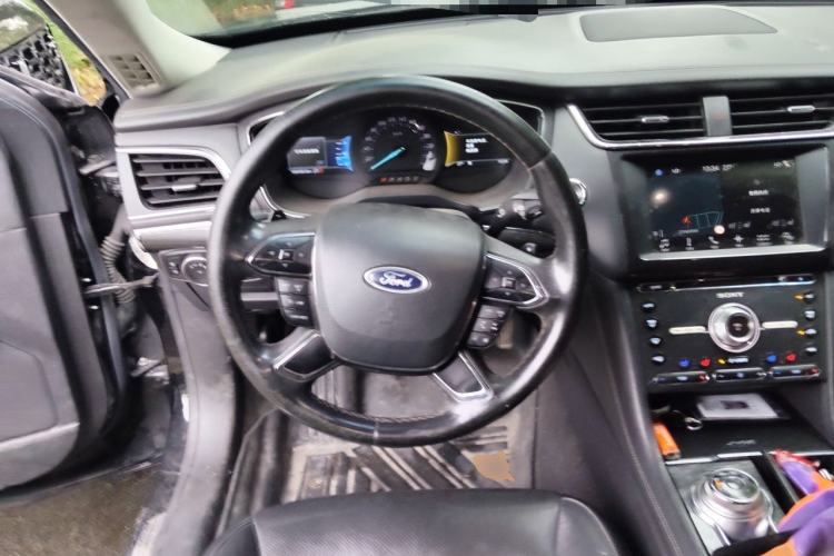 Used Ford Taurus 2017 EcoBoost 245 Luxury Model Steering Wheel