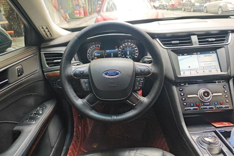 Used Ford Taurus 2017 EcoBoost 325 V6 Flagship Model Steering Wheel
