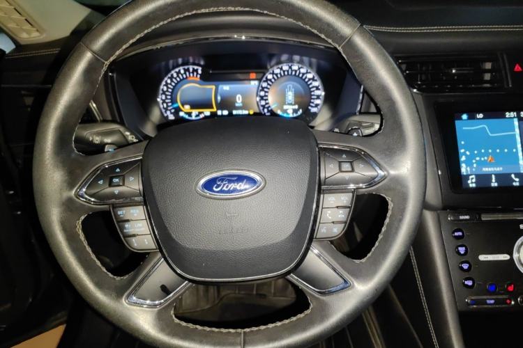 Used Ford Taurus 2017 EcoBoost 325 V6 Flagship Model Steering Wheel