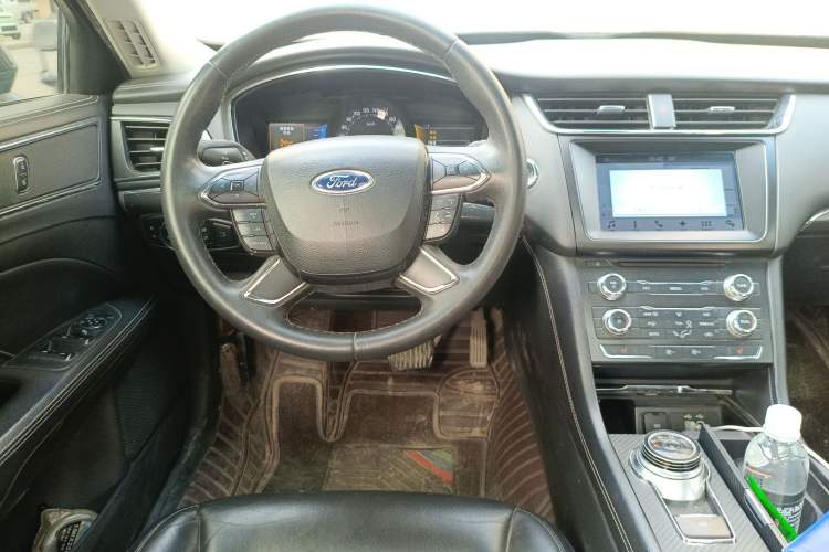 Used Ford Taurus 2017 EcoBoost 180 Luxury Model Steering Wheel