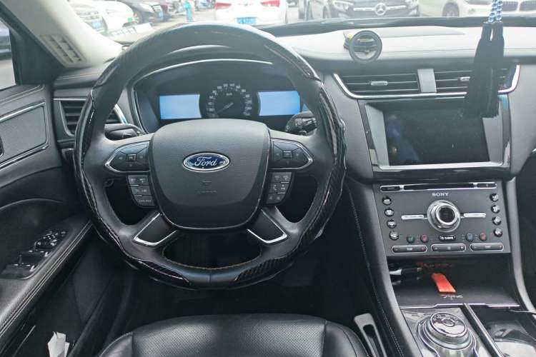 Used Ford Taurus 2017 EcoBoost 245 Luxury Model Steering Wheel
