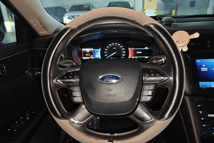 Used Ford Taurus 2017 EcoBoost 180 Ultimate Model Steering Wheel