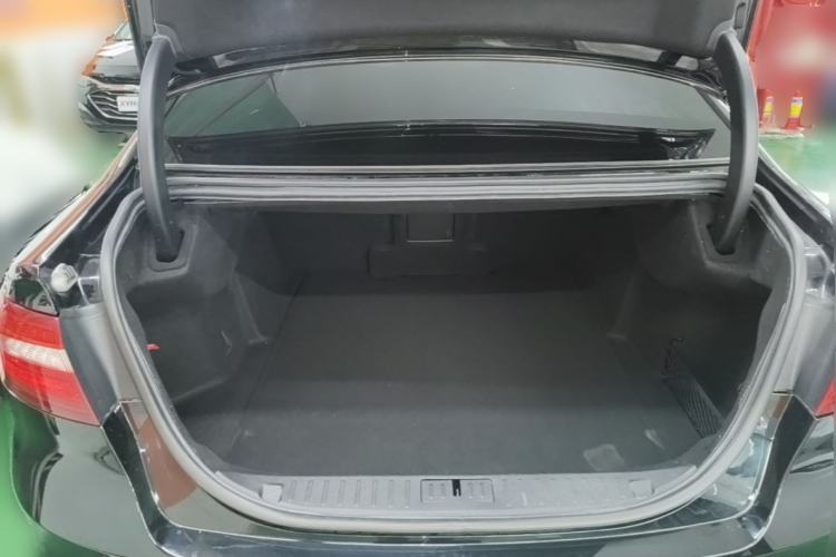 Used Ford Taurus 2017 Facelifted EcoBoost 245 Fashion Edition Trunk