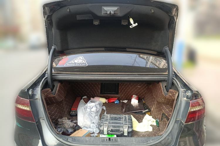 Used Ford Taurus 2017 EcoBoost 180 Luxury Model Trunk