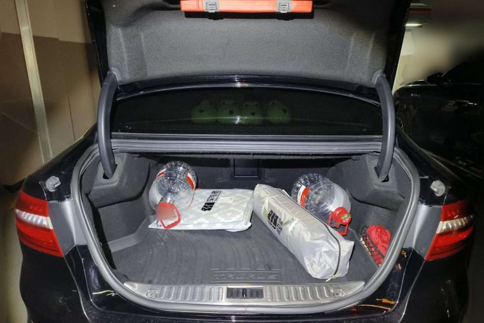 Used Ford Taurus 2017 EcoBoost 245 Fashion Edition Trunk