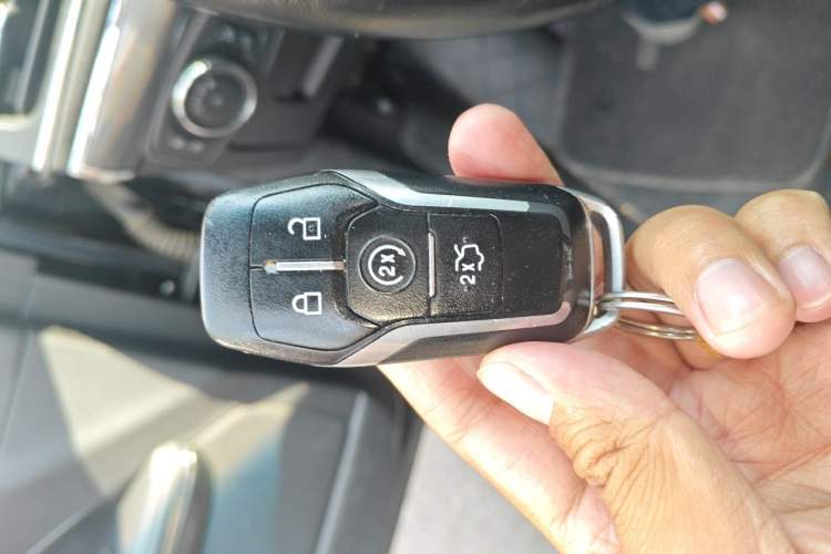 Used Ford Taurus 2017 EcoBoost 245 Luxury Model Vehicle Key