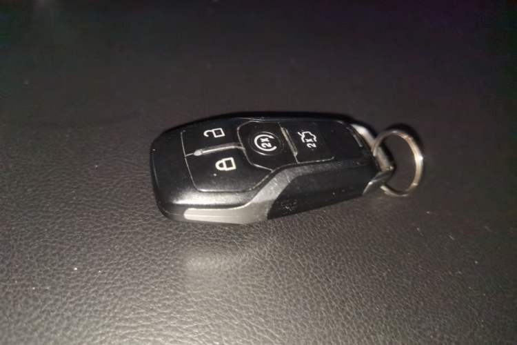 Used Ford Taurus 2017 Facelifted EcoBoost 245 Fashion Edition Vehicle Key