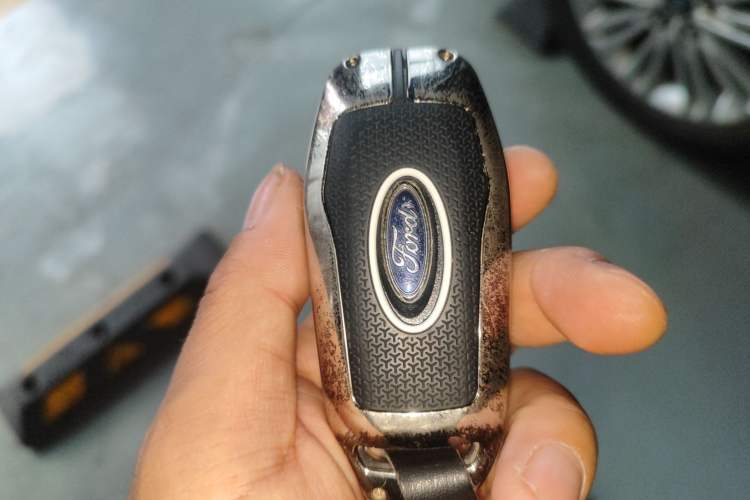 Used Ford Taurus 2017 EcoBoost 245 Fashion Edition Vehicle Key