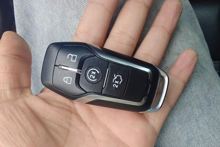 Used Ford Taurus 2017 Facelifted EcoBoost 245 Luxury Version Vehicle Key