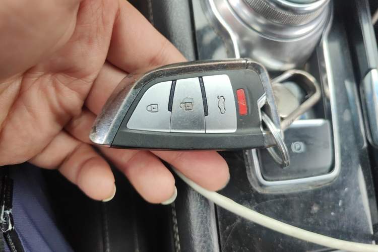 Used Ford Taurus 2017 EcoBoost 245 Luxury Model Vehicle Key