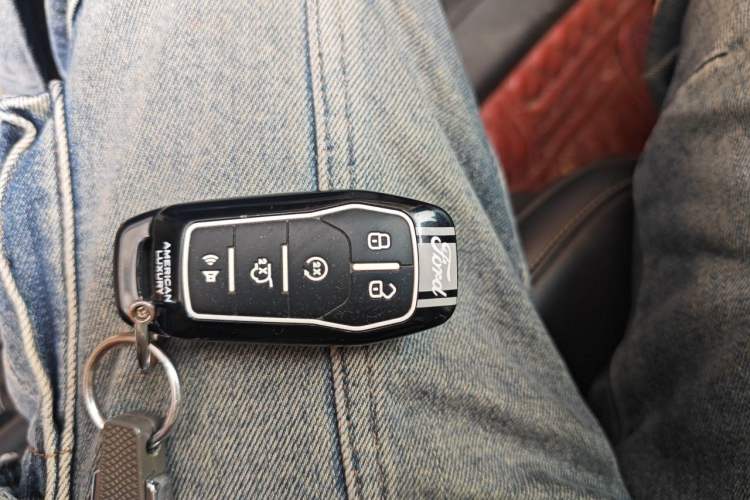 Used Ford Taurus 2017 EcoBoost 325 V6 Flagship Model Vehicle Key