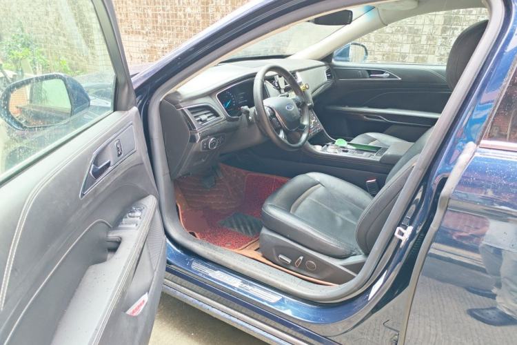 Used Ford Taurus 2017 EcoBoost 245 Luxury Model Driver Seat