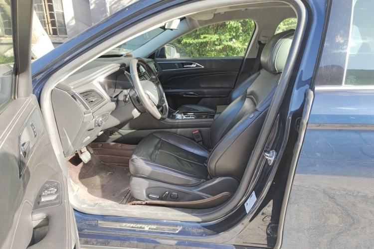 Used Ford Taurus 2017 EcoBoost 245 Fashion Edition Driver Seat