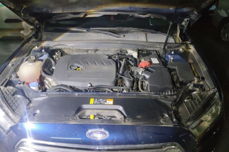Used Ford Taurus 2017 EcoBoost 180 Luxury Model Engine Bay
