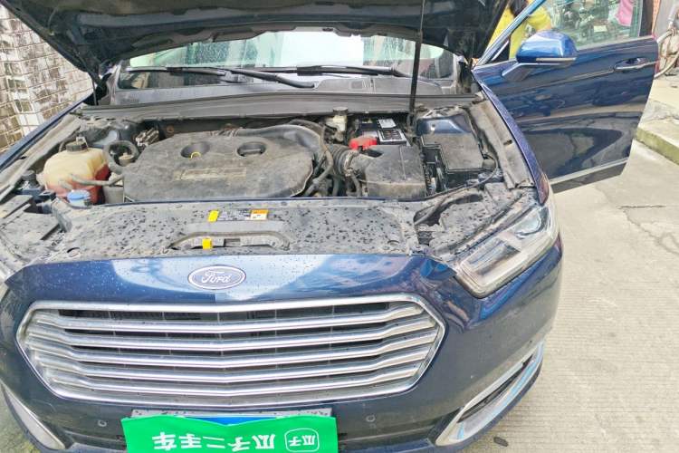 Used Ford Taurus 2017 EcoBoost 245 Luxury Model Engine Bay Left