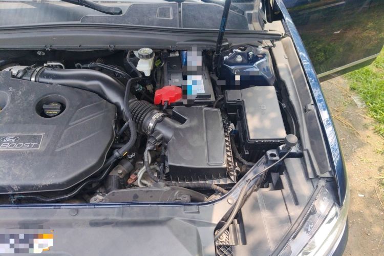 Used Ford Taurus 2017 EcoBoost 245 Luxury Model Engine Bay Left