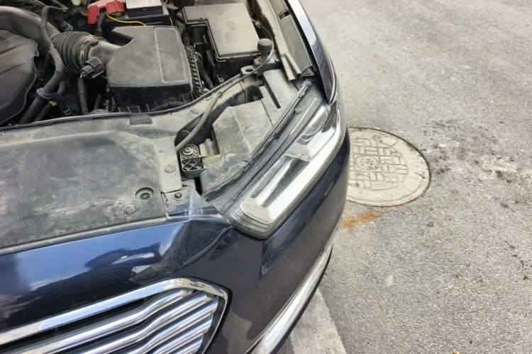 Used Ford Taurus 2017 EcoBoost 245 Luxury Model Engine Bay Left