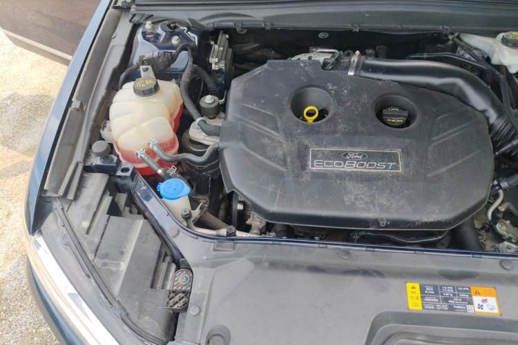Used Ford Taurus 2017 EcoBoost 245 Luxury Model Engine Bay Right
