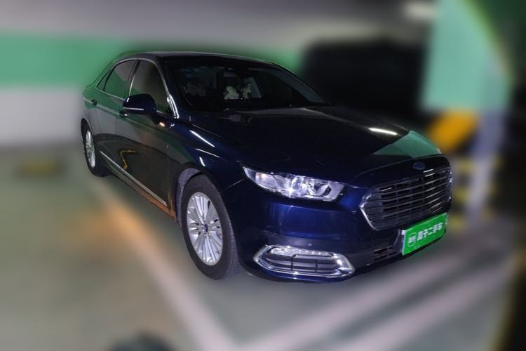 Used Ford Taurus 2017 EcoBoost 245 Fashion Edition Front Right 45 Deg