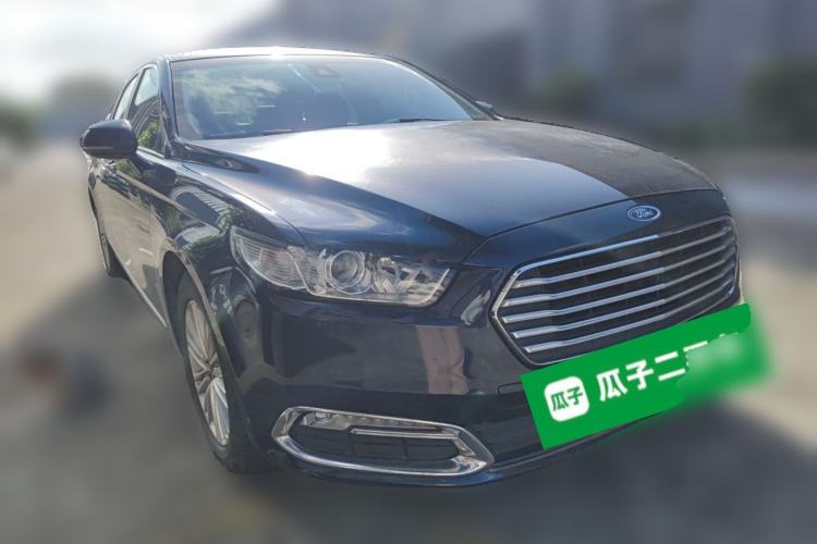 Used Ford Taurus 2017 EcoBoost 245 Fashion Edition Front Right 45 Deg