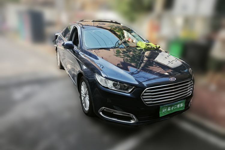 Used Ford Taurus 2017 EcoBoost 245 Fashion Edition Front Right 45 Deg