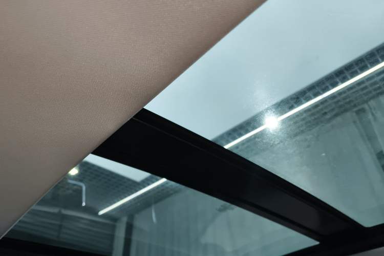 Used Ford Taurus 2017 EcoBoost 245 Fashion Edition Headliner