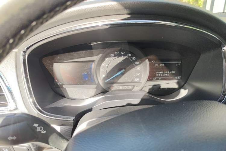 Used Ford Taurus 2017 EcoBoost 245 Fashion Edition Instrument Cluster
