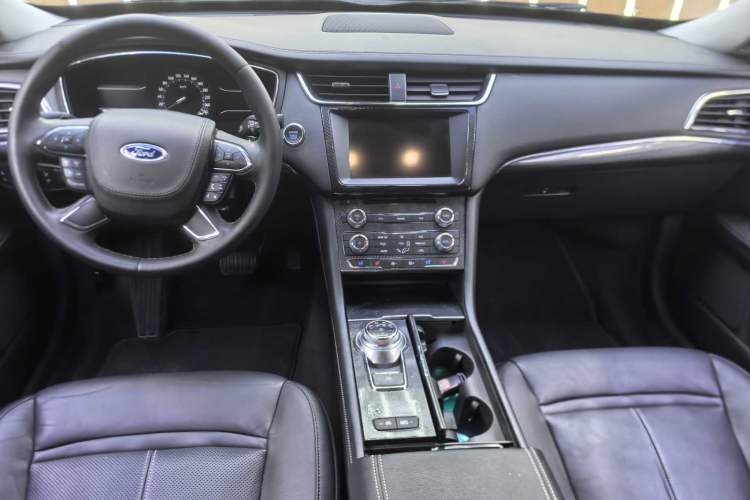 Used Ford Taurus 2017 EcoBoost 245 Fashion Edition Interior 1