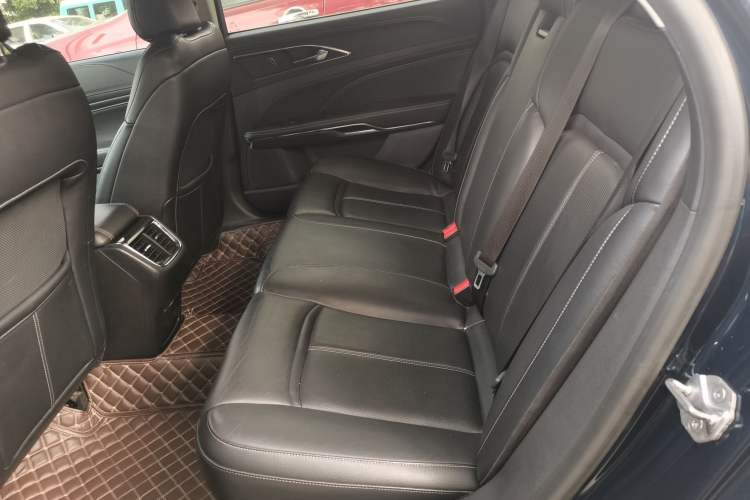 Used Ford Taurus 2017 EcoBoost 245 Fashion Edition Interior 1