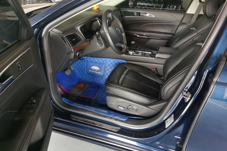 Used Ford Taurus 2017 EcoBoost 245 Flagship Model Interior 2